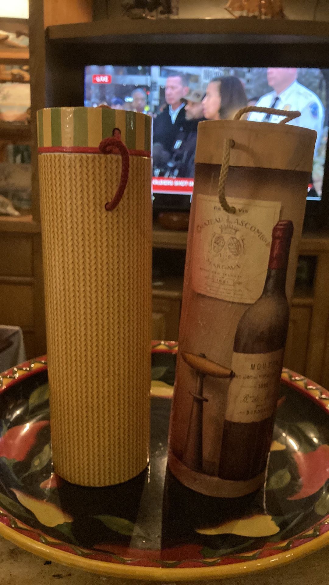 To holiday cylinders for gifts