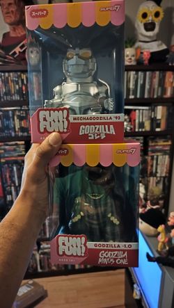 Super 7 godzilla figs