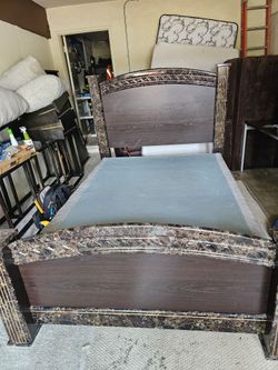 Queen Size Faux Marble and Dark Wood Bed Frame
