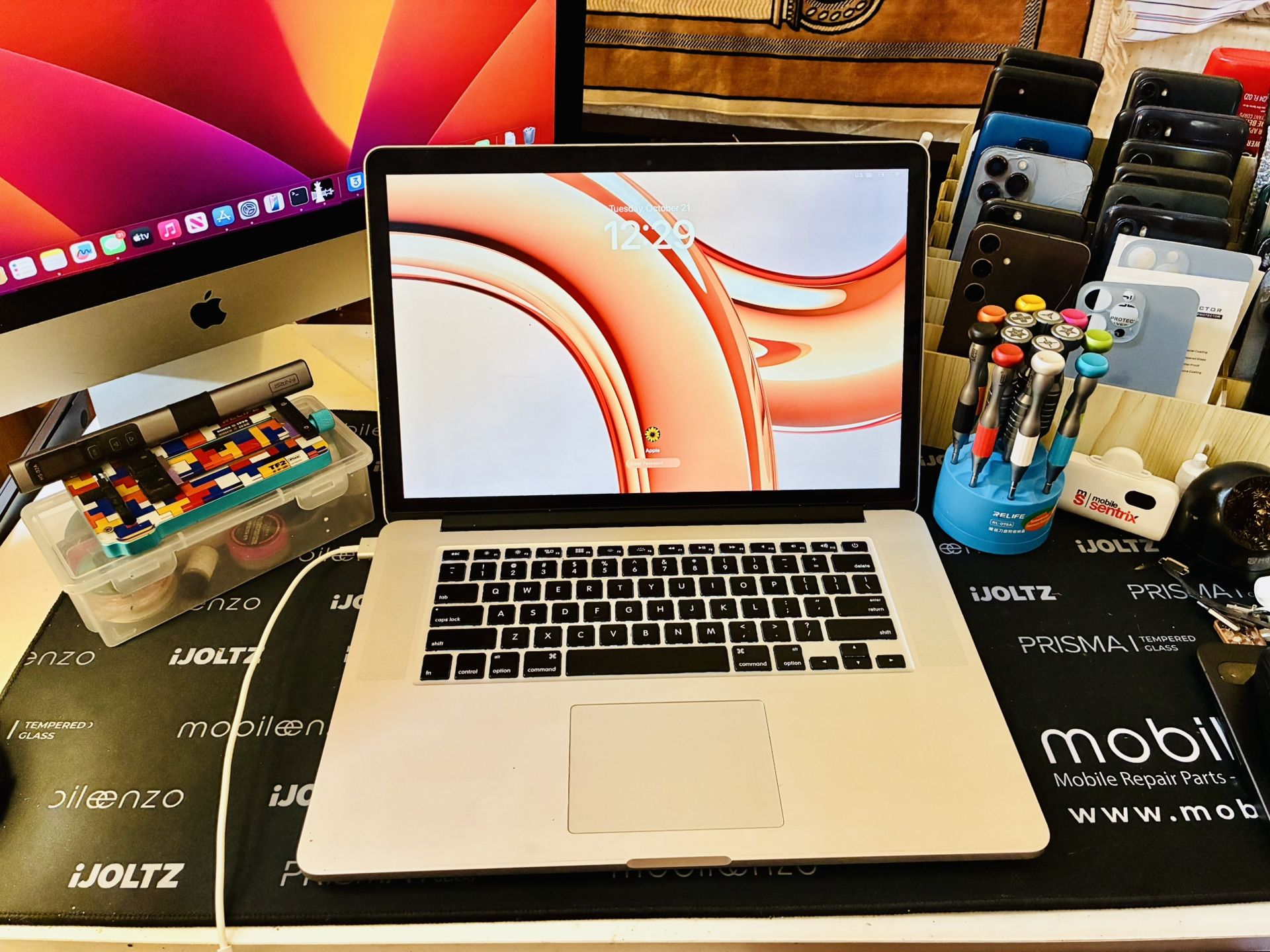 15” 2015 MacBook Pro 2.8Ghz i7 16Gb Ram 512Gb SSD
