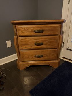 Queen bed Night Stand And Box Spring