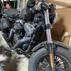 2017 4k Mileage Harley-Davidson Sportster Forty-Eight 1200 Motorcycle Black Custom Seat Exhaust