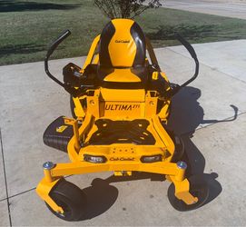 Like New 42” Cub Cadet Ultima ZT1 Zero Turn Mower w/ 22hp Kohler - Just Serviced