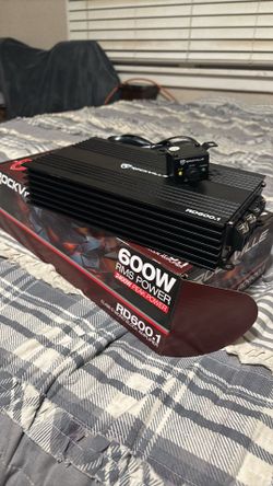 Rockville Amp 600 rms with Bass Knob