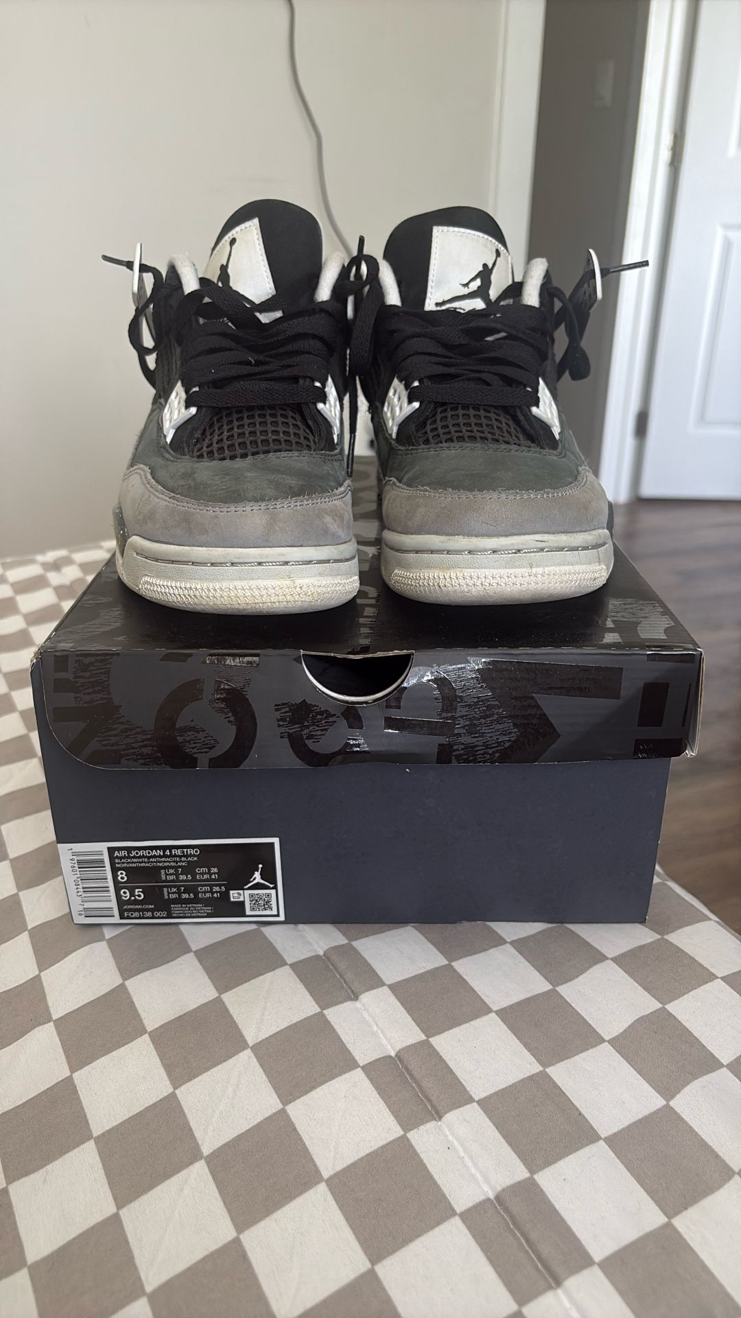Mens Jordan 4 Retro
