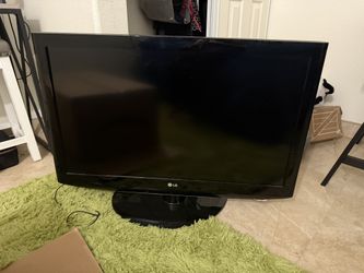 40” TV
