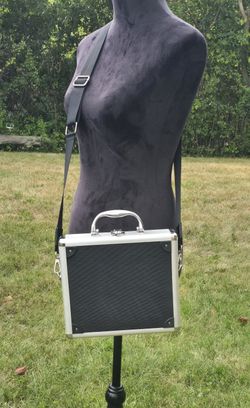 Aluminum Case w/ Adjust Strap 