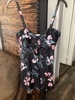Woman’s Swim Tank Top Size 1XL