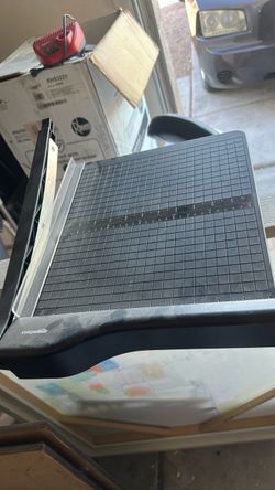 AmazonBasics Paper Trimmer Cutting Board