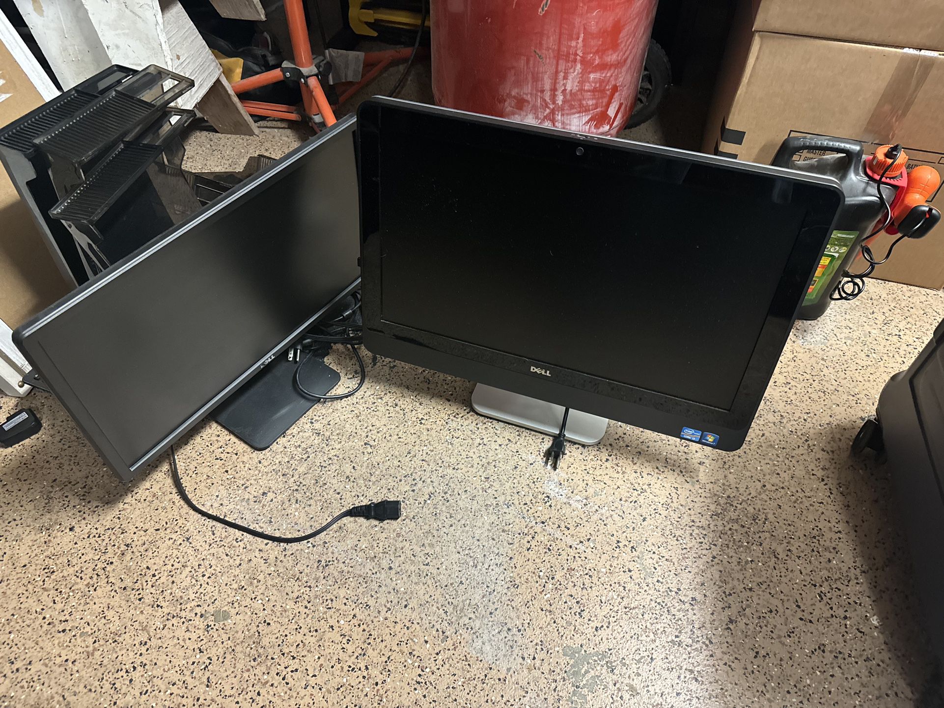 Dell i3 computer with second screen