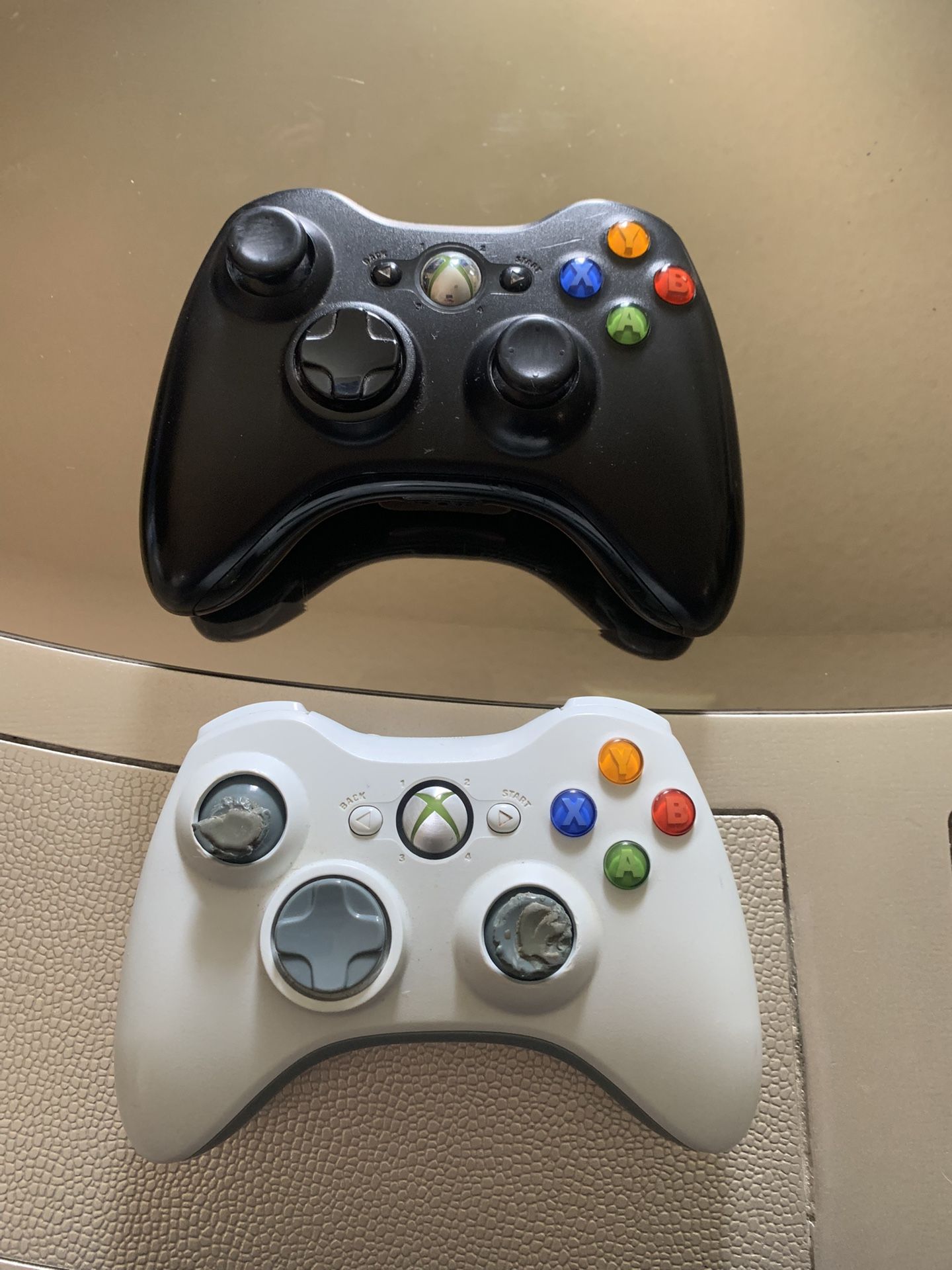 (2) Xbox 360 Controllers Tested
