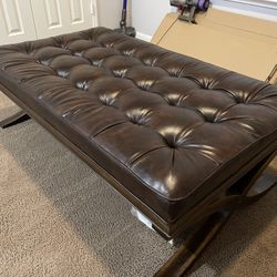 Bassett Madrid Cockatail Leather Ottoman