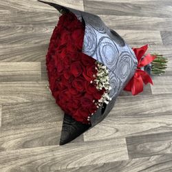 100 Rose Bouquets