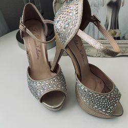 🌺 De Blossom Collection Gold Sparkle Rhinestone Stiletto Heels Shoes Size 6