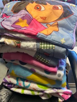 Children’s blankets with Dora sleeping bag
