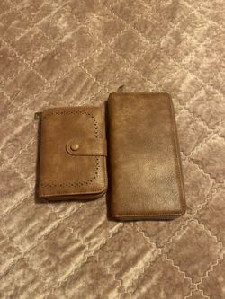 Brown leather wallet and cardholder set