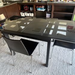 Ligne Roset Extensia Table and Chairs