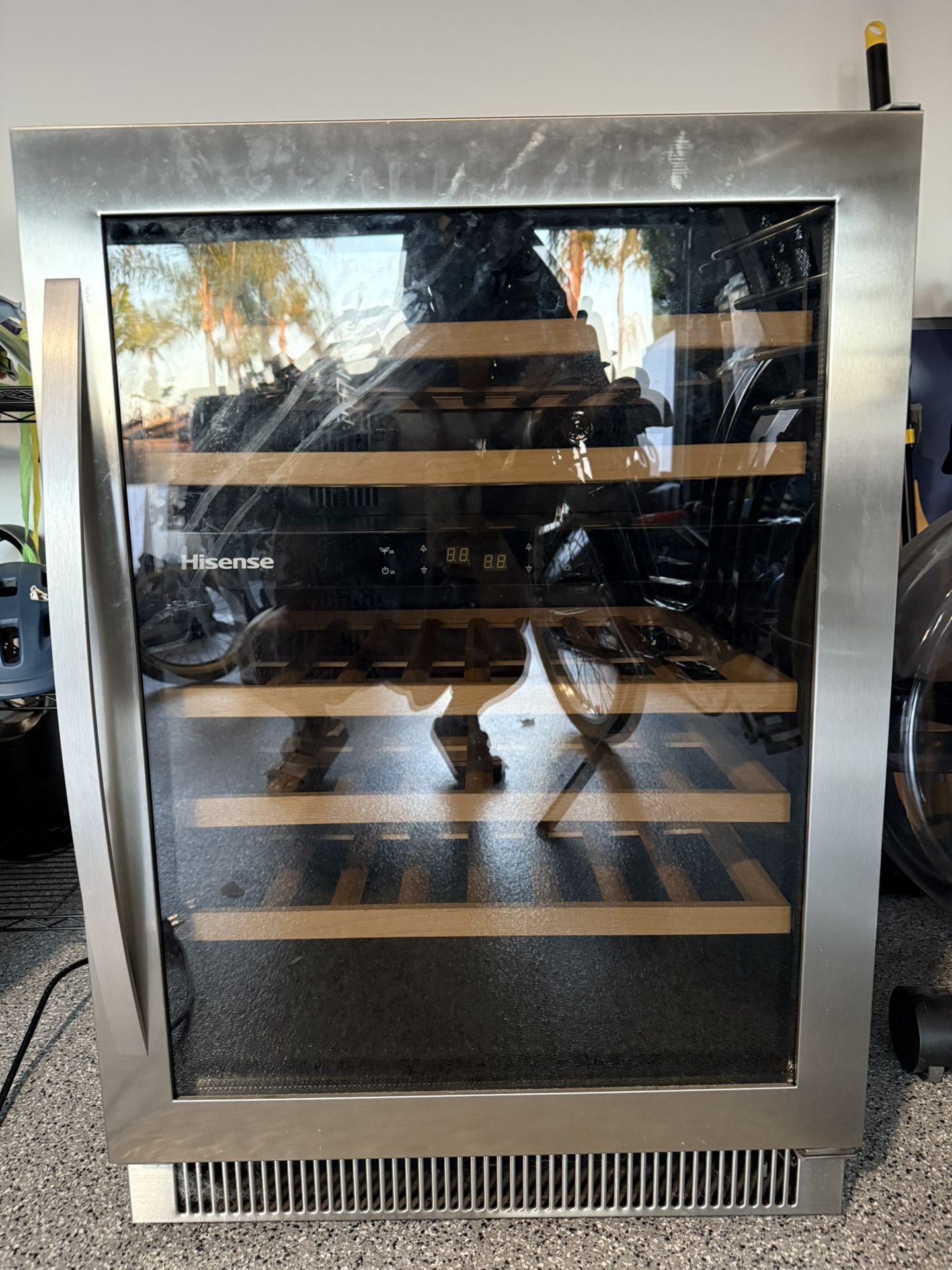 Hisense wine fridge