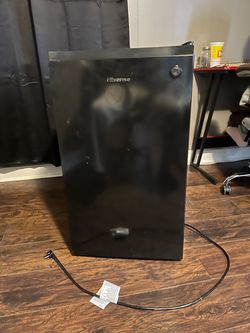 Hisense Black Mini Fridge