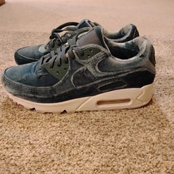 Nike Air Max 90 Velvet Lucky Charms