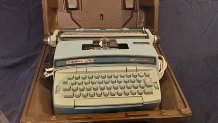 Vintage Smith-Corona Coronet Super 12 Electric Typewriter w/ Case – $110 OBO