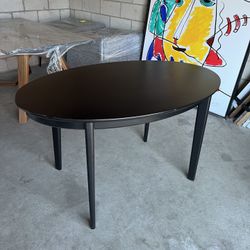 Modern Black Round Dining Table ( Can Deliver For $10 )