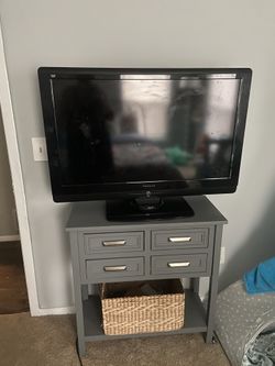 50-55” TV WITH SOUNDBAR