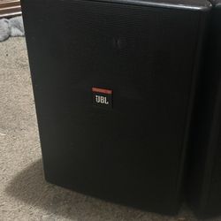 2 TESTED JBL  PROFESSIONAL CONTROL 25 SPEAKERS W/JBL INVISIBALL MOUNTS