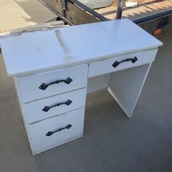 Cute Desk Vanity Dresser Classic Style