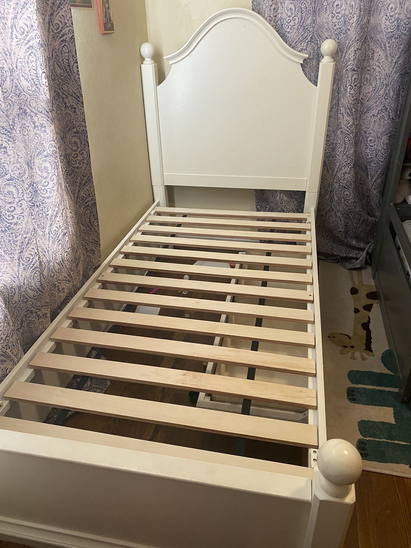 Twin Bed