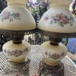 Matching pair of vintage table lamps
