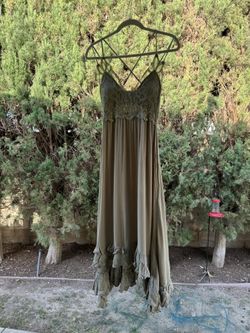 La Miel Monterey Dress Olive Green Size M