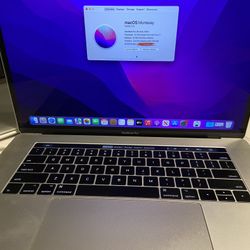15 MacBook 💻 Pro 2017 3.1 Ghz i7  w/ Touchbarh 