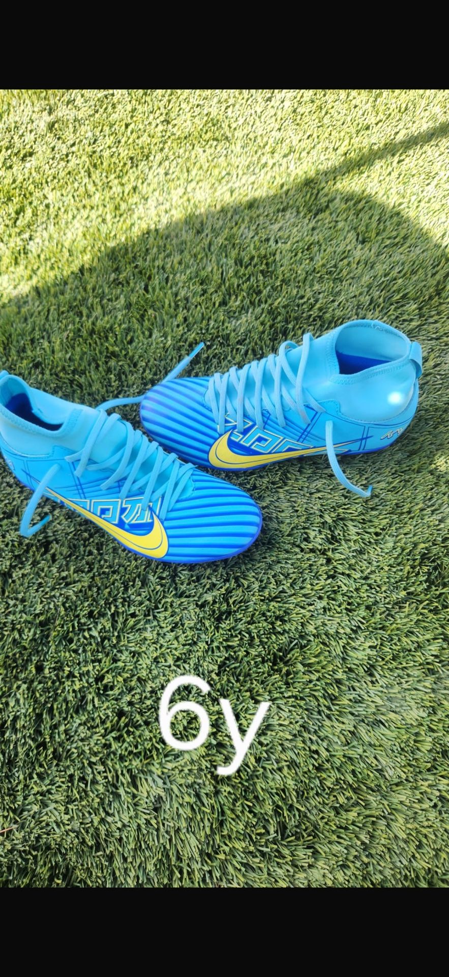 Size 6 Nike Cleats