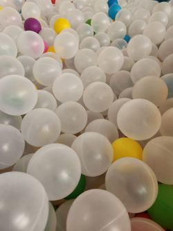 Large 3" Ball Pit Balls, Clear
