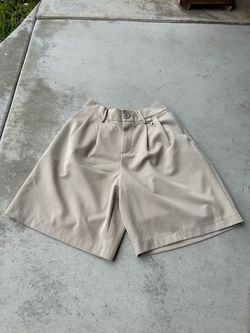 SweatsCollective Pleated Baggy Shorts