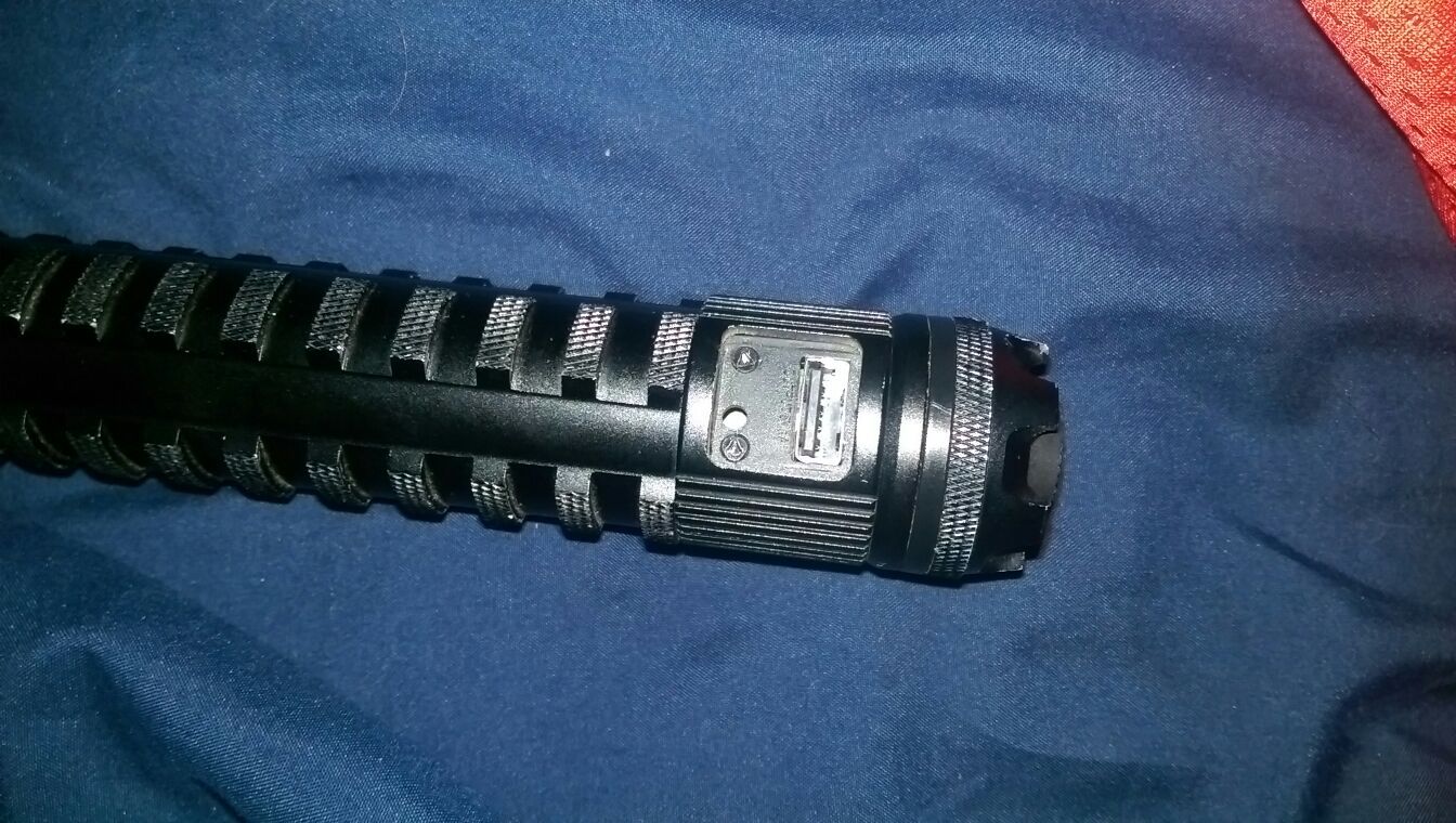 bushnell pro li ion 1300 l rechargeable flashlight Bushnell Pro Li Ion 1300L Rechargeable Flashlight for Sale in Florence, AZ