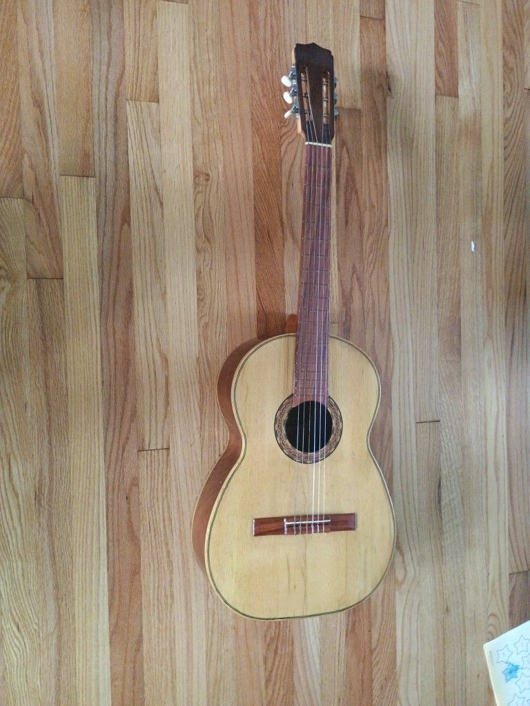 Guitar 