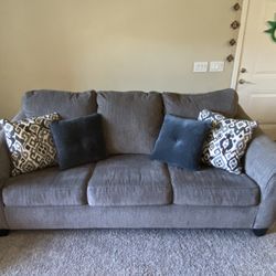 Sofa / Couch - 3 Seater (Excellent condition) - Must be picked up by June 17th 2021