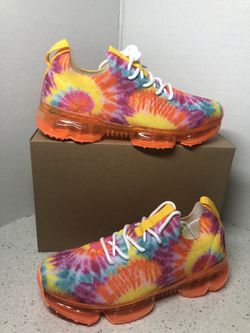 La Sheelah tennis shoes