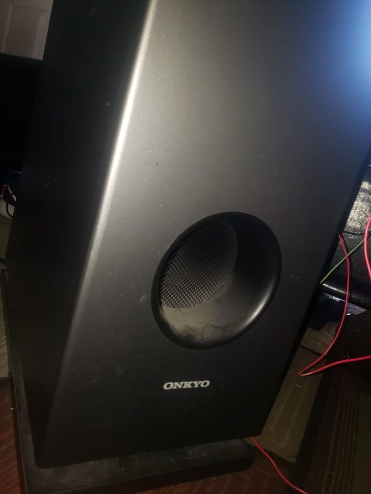 Onkyo powered subwoofer