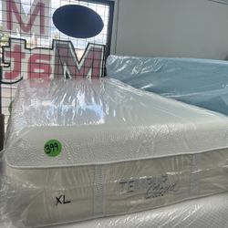 TWIN XL TEMPURPEDIC CLOUD LUXE MATTRESS & BOX SPRING BED SET