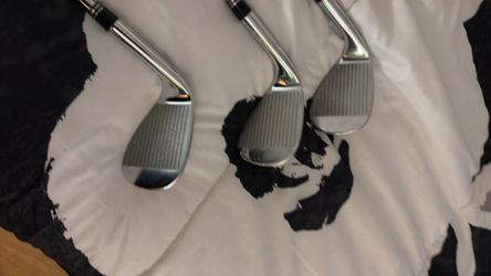 Titleist 695 mb 4-p  Cleveland wedges