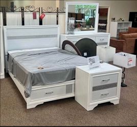 White Bedroom set 4 pcs new storage drawers bed 4 pcs bed dresser mirror and Nightstand
