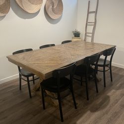 Dinning Room Table 