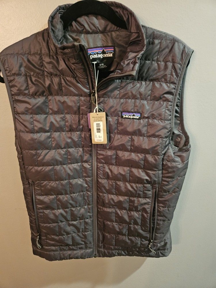 Patagonia Nano Puff Men Vest Size Small 84242 Full Zip Forge Gray NWT