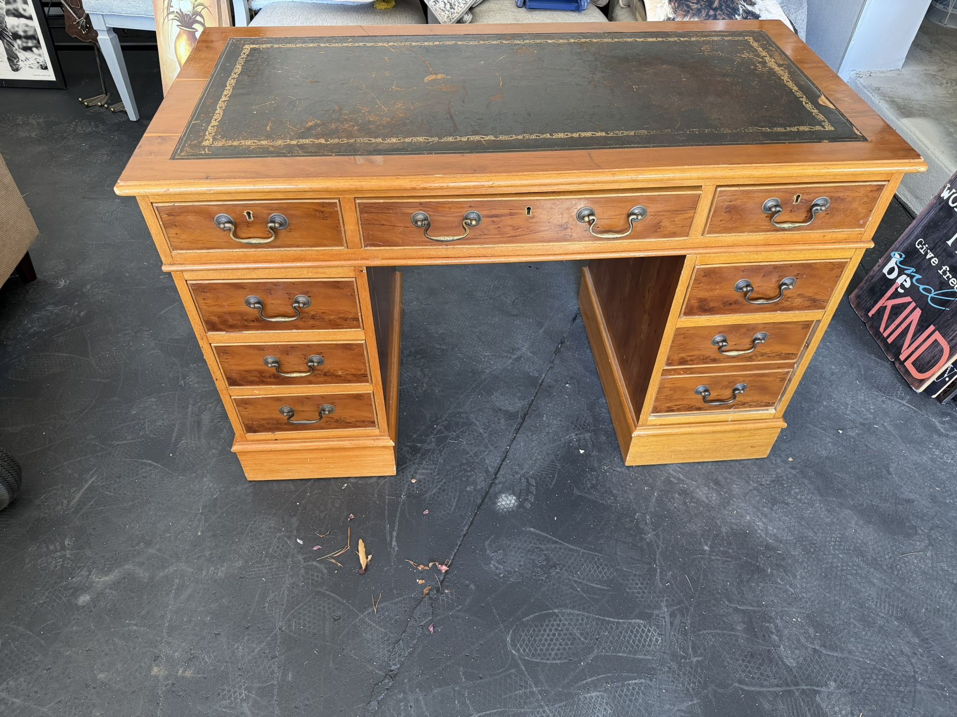 $80 Desk