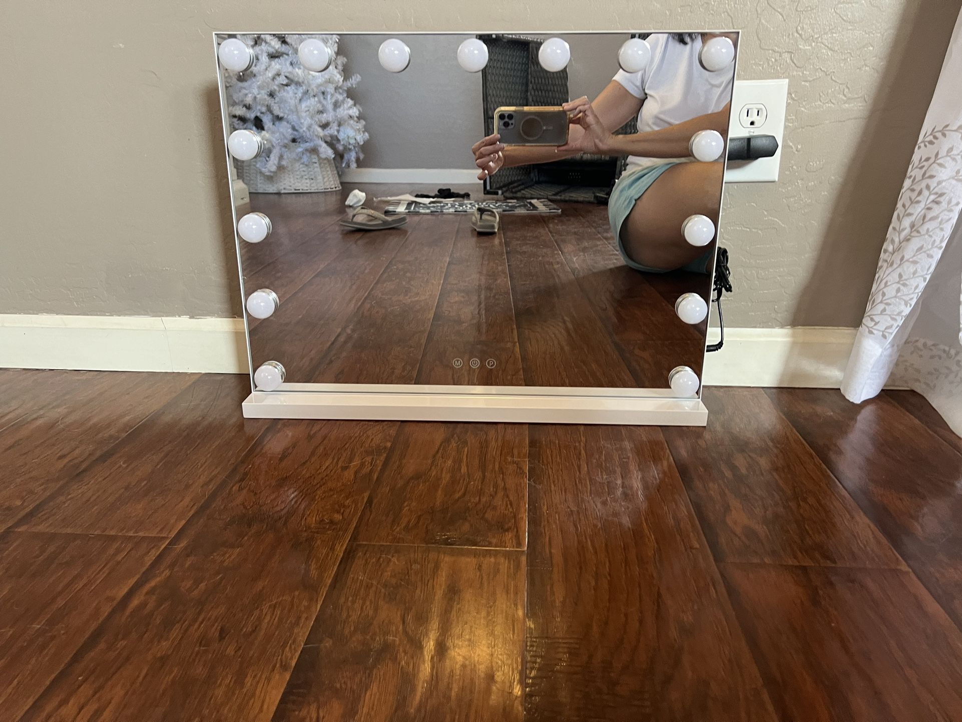 Vanity Mirror With Lights