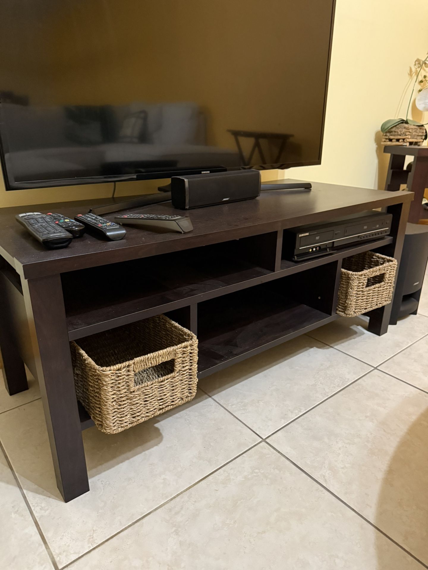 Tv console table