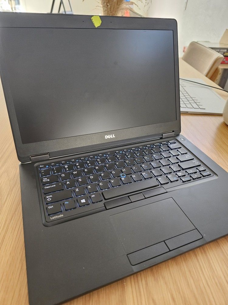 Dell Latitude 5480 14 Inch (256GB SSD, Intel Core i5 7th Gen., 2.60GHz, 8GB)...